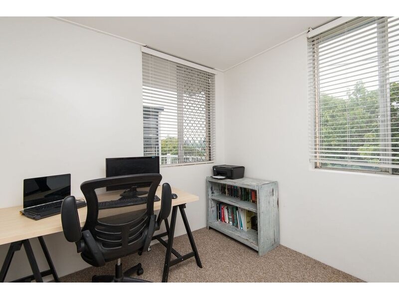 8/19 Balmoral Terrace, East Brisbane QLD 4169