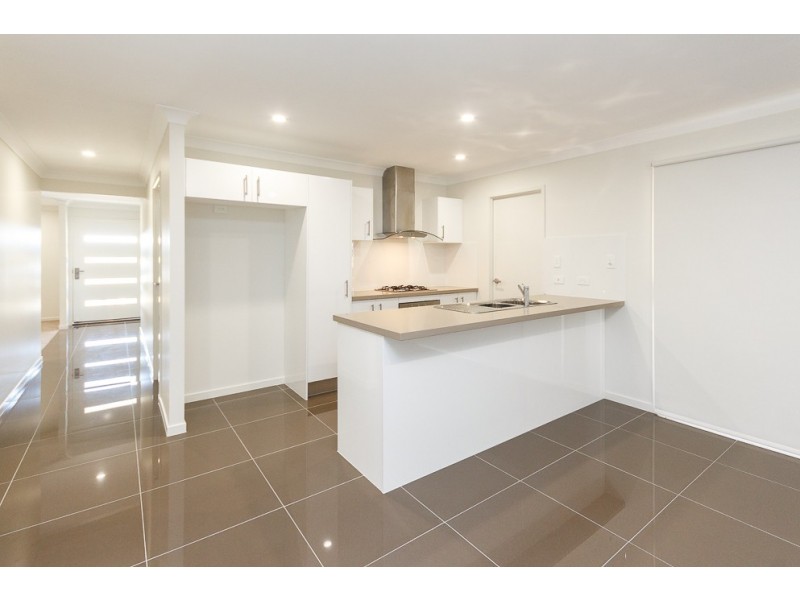 24 Don Street, Deebing Heights QLD 4306