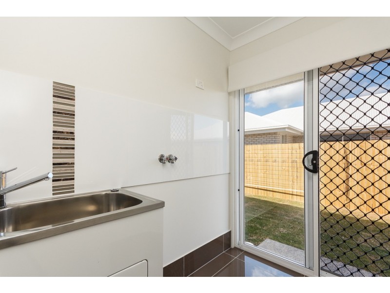 24 Don Street, Deebing Heights QLD 4306
