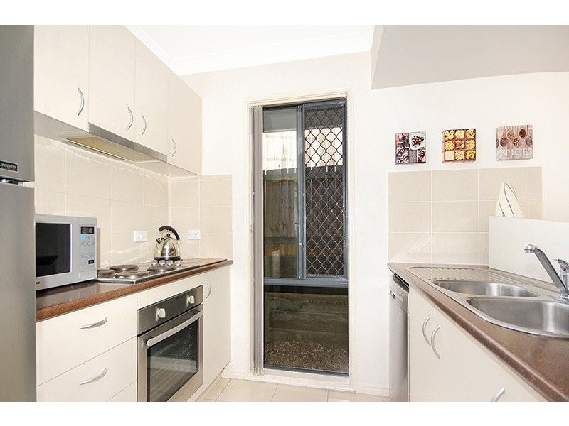 5 Clearpoint Way, Springfield Lakes QLD 4300