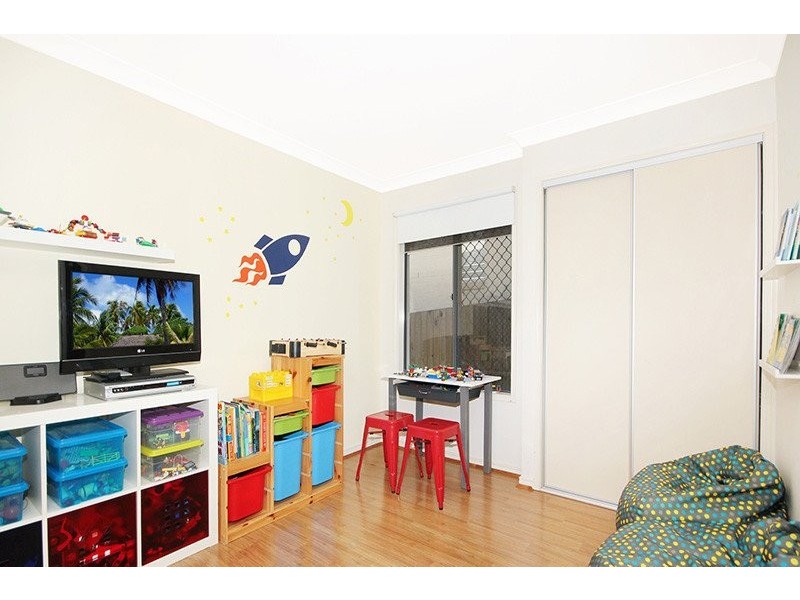 5 Clearpoint Way, Springfield Lakes QLD 4300