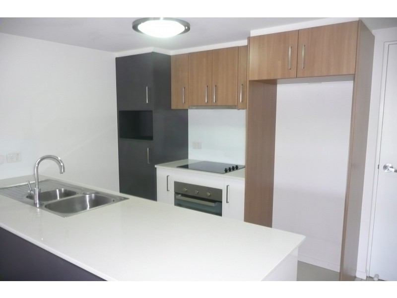224/83 Lawson Street, Morningside QLD 4170
