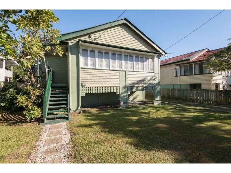 68 Nudgee Road, Hamilton QLD 4007