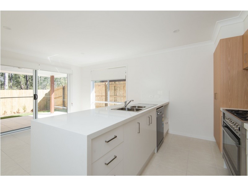 37 Palaszczuk Avenue, Collingwood Park QLD 4301