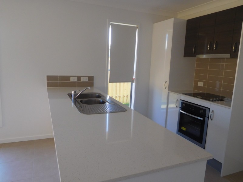 13 Bayes Road, Logan Reserve QLD 4133