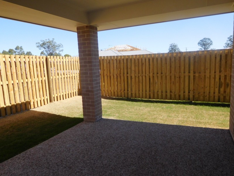 13 Bayes Road, Logan Reserve QLD 4133