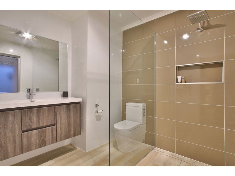 80 Nudgee Road, Hamilton QLD 4007
