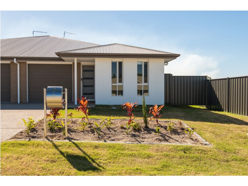 2/6 Sapphire Street, Brassall QLD 4305