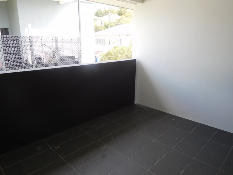 18/30 Jordan Street, Greenslopes QLD 4120
