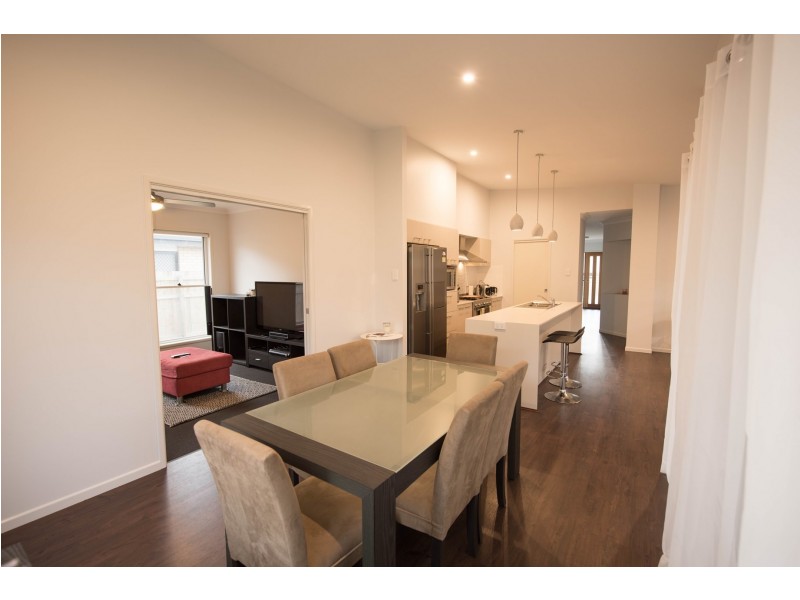 19 Cootharaba Crescent, Warner QLD 4500