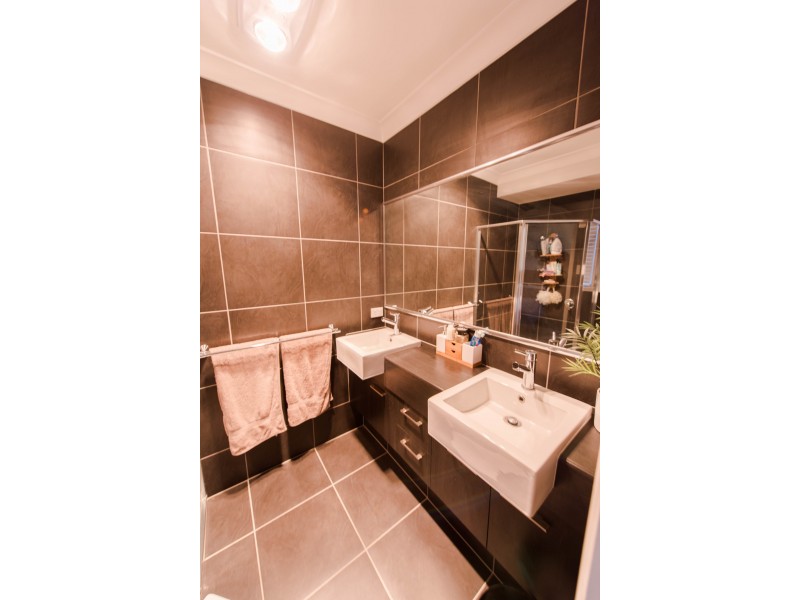 19 Cootharaba Crescent, Warner QLD 4500