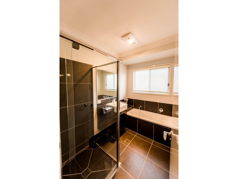 19 Cootharaba Crescent, Warner QLD 4500