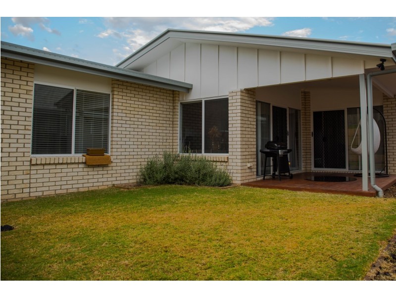 19 Cootharaba Crescent, Warner QLD 4500
