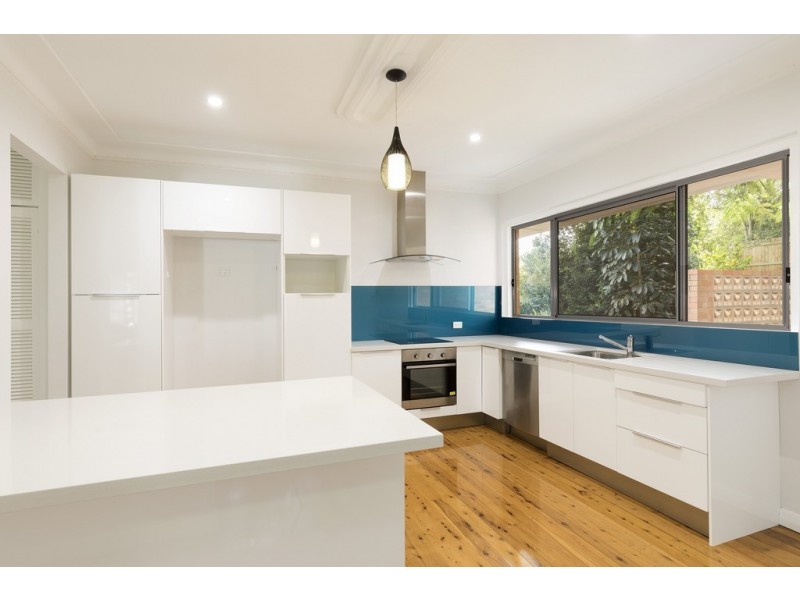 118 Holland Road, Holland Park QLD 4121