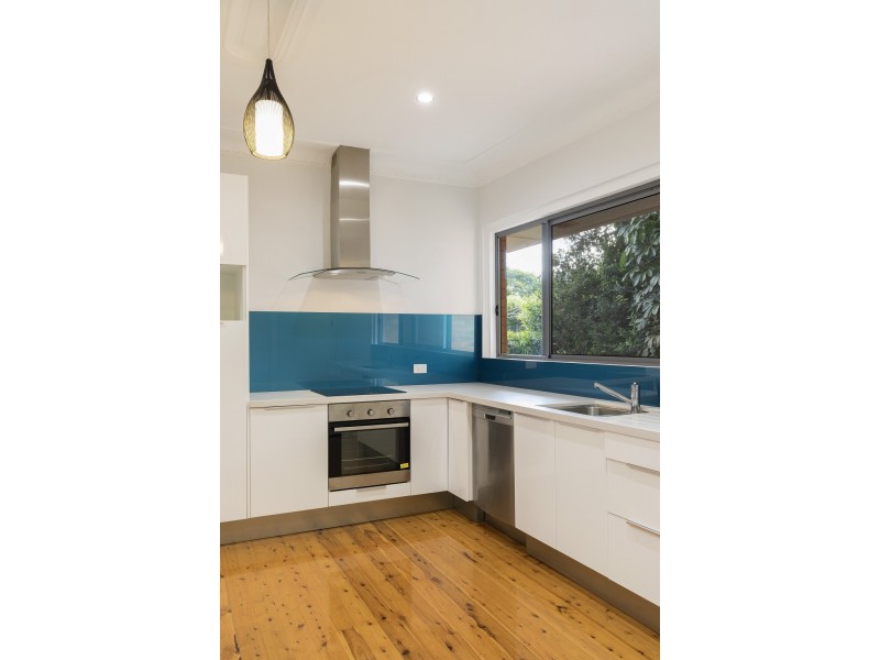 118 Holland Road, Holland Park QLD 4121