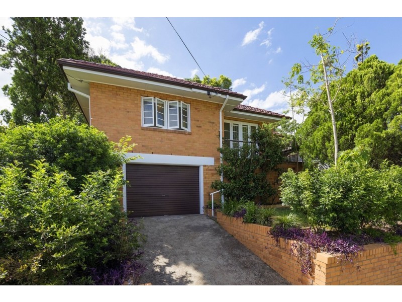118 Holland Road, Holland Park QLD 4121