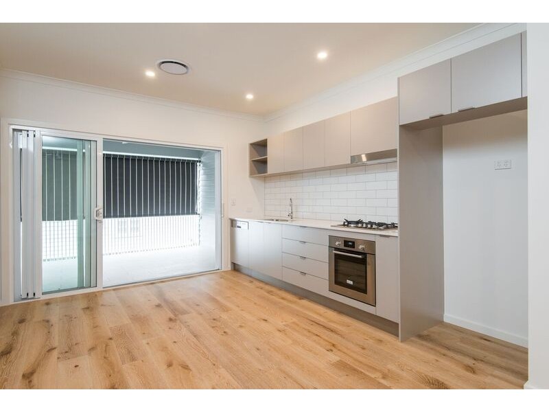 2/9 Bartlett Street, Morningside QLD 4170