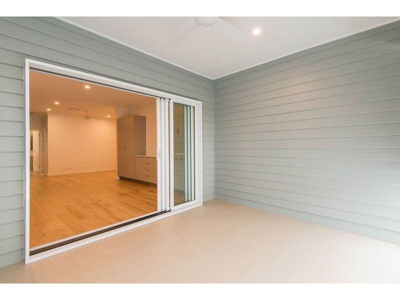2/9 Bartlett Street, Morningside QLD 4170