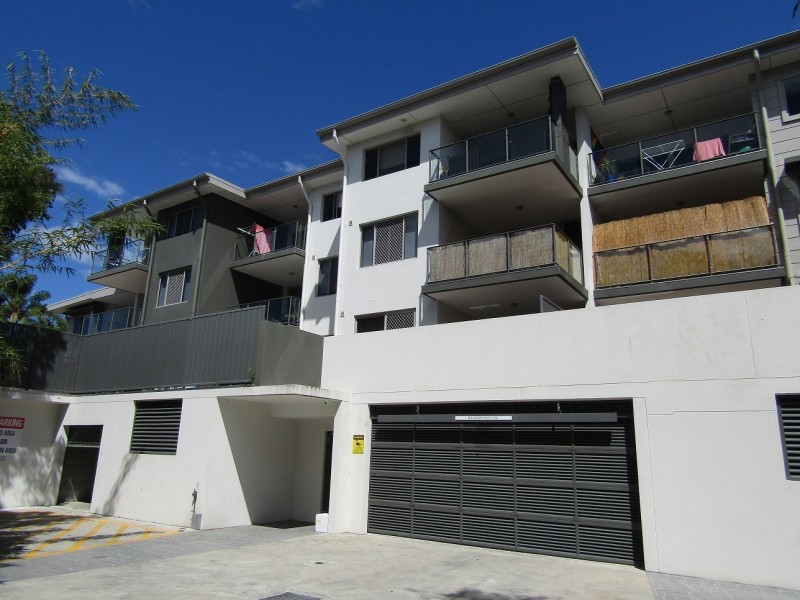 7/11 Riding Road, Hawthorne QLD 4171