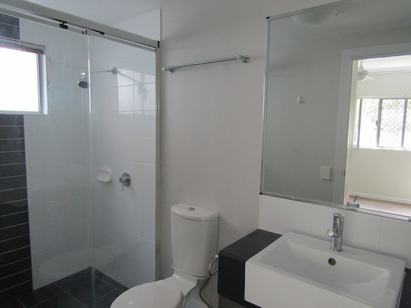 2/37 Palmer Street, Greenslopes QLD 4120