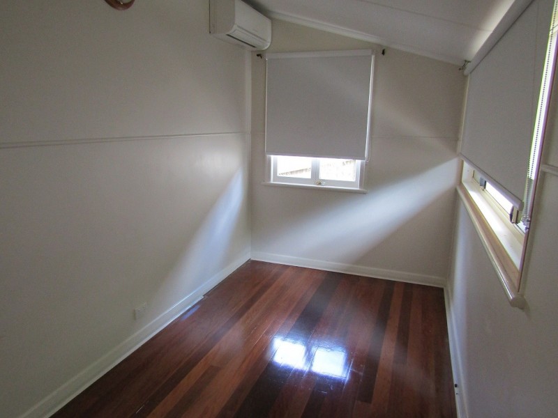 51 Paramount Terrace, Seven Hills QLD 4170