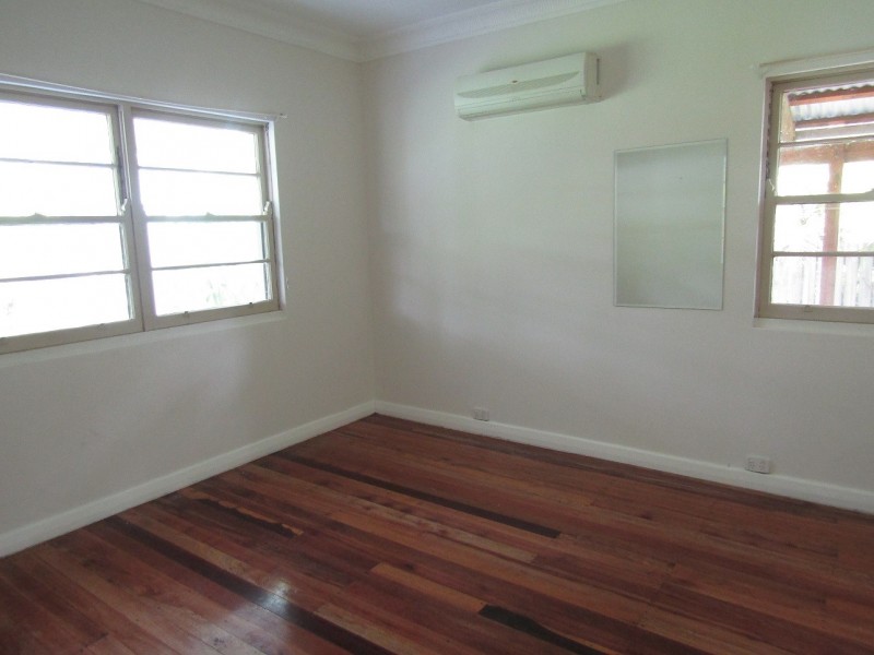 75 Junction Road, Morningside QLD 4170