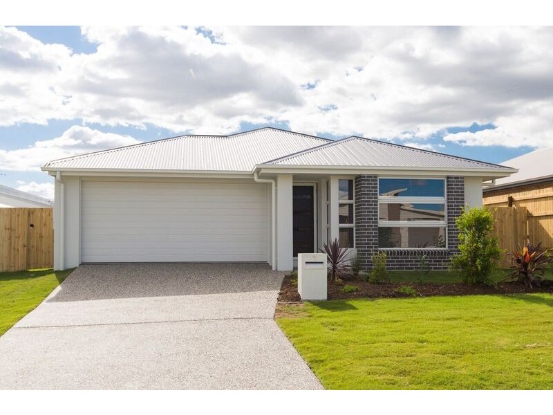 8 Narella Street, Collingwood Park QLD 4301