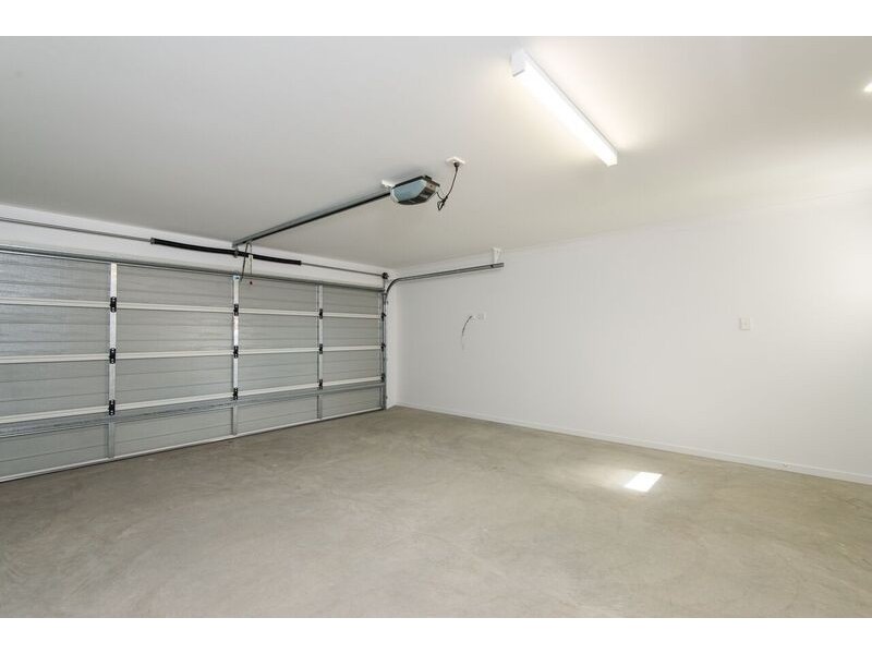 8 Narella Street, Collingwood Park QLD 4301