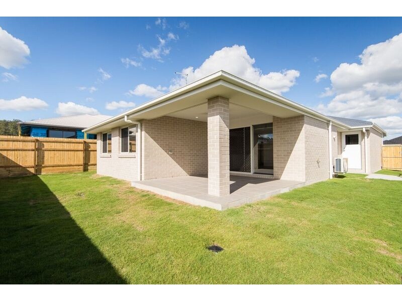 8 Narella Street, Collingwood Park QLD 4301