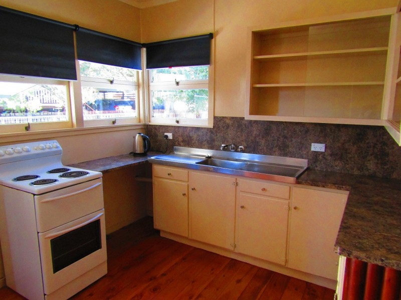 30 Zeehan Street, Wavell Heights QLD 4012