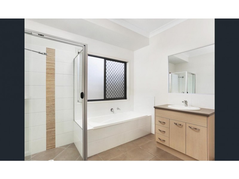 23 Hilltop Terrace, Springfield Lakes QLD 4300