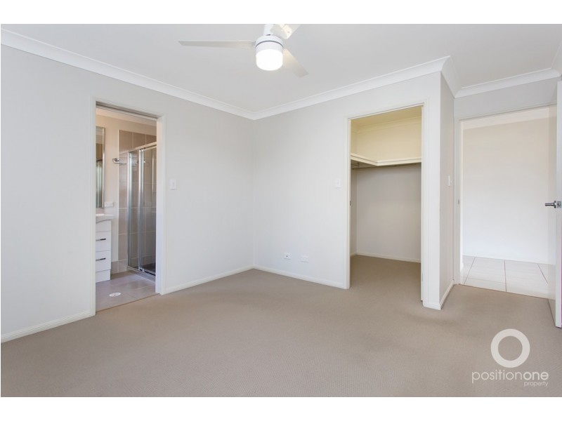 8 Dunne Street, Augustine Heights QLD 4300