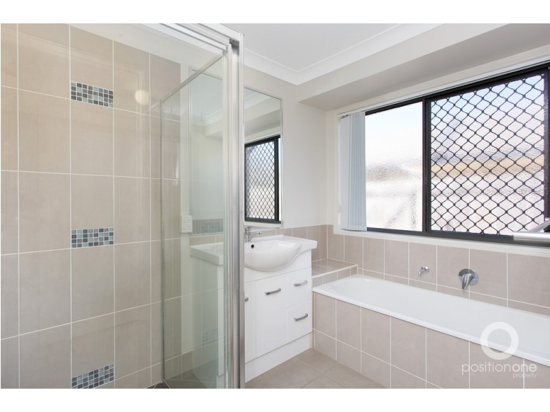 8 Dunne Street, Augustine Heights QLD 4300