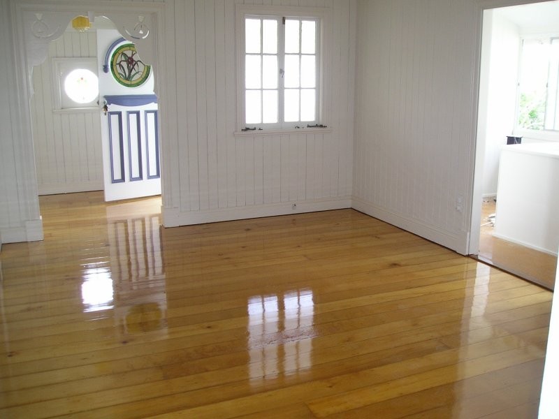 18 Headfort Street, Greenslopes QLD 4120