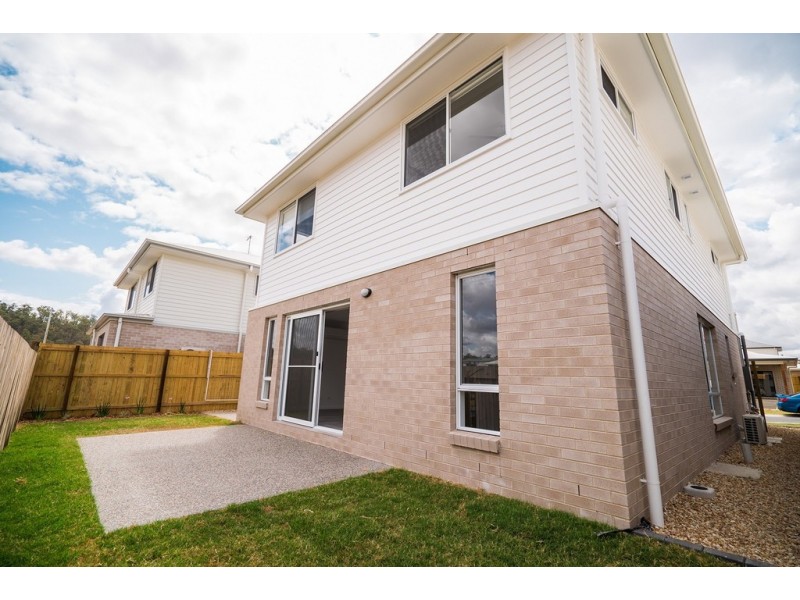 6 Cairo Way, Spring Mountain QLD 4124
