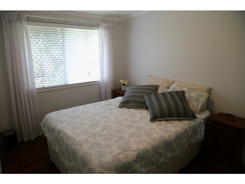 31 Norm Street, Kenmore QLD 4069