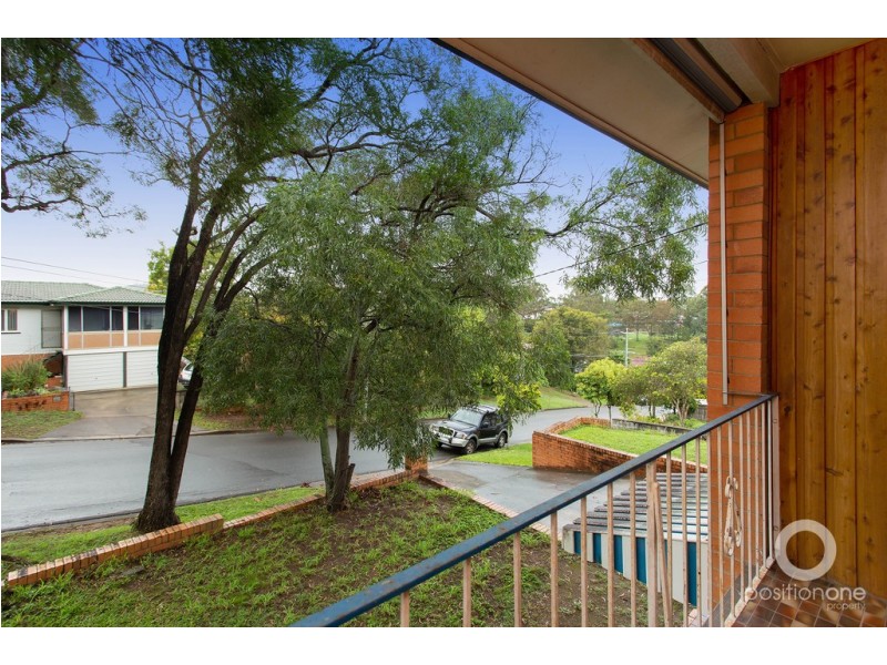 31 Pareena Crescent, Mansfield QLD 4122