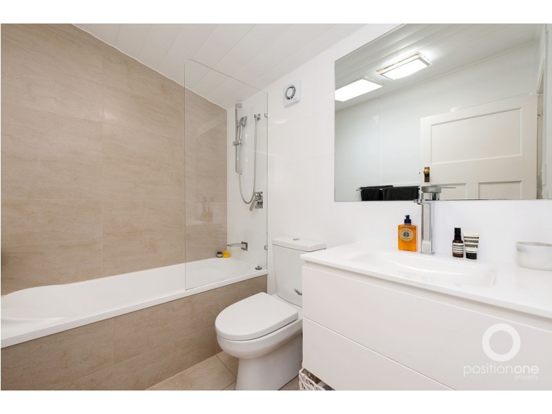 20B Oxford Street, Hamilton QLD 4007