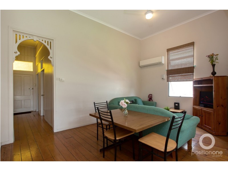 17 Broadway Street, Woolloongabba QLD 4102