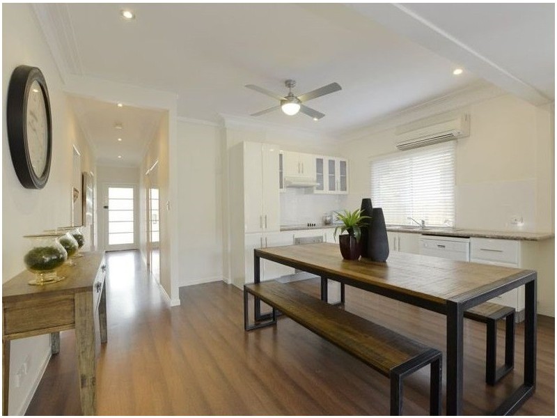 37 Arrowsmith Street, Camp Hill QLD 4152