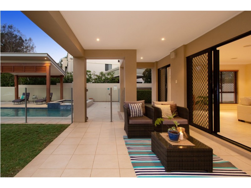 9 Allan Day Drive, Wellington Point QLD 4160