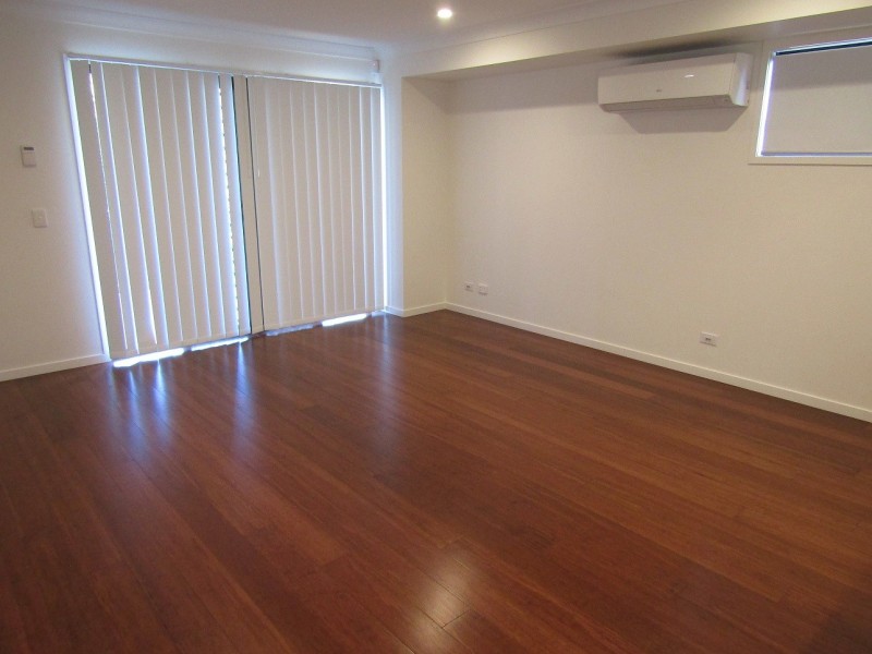 4/8 Oasis Close, Manly West QLD 4179