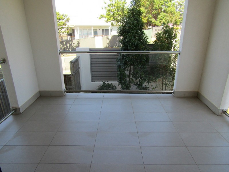 4/8 Oasis Close, Manly West QLD 4179