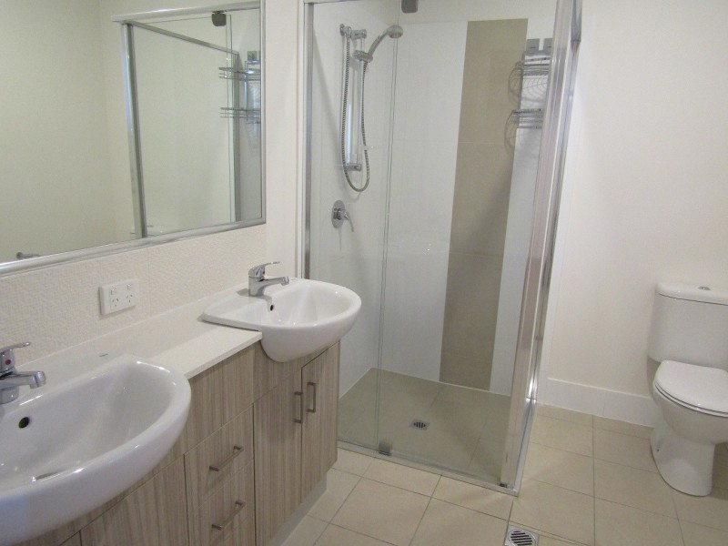 4/8 Oasis Close, Manly West QLD 4179