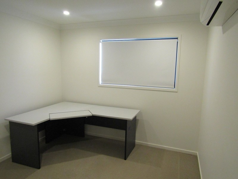4/8 Oasis Close, Manly West QLD 4179