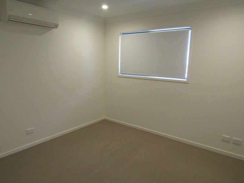 4/8 Oasis Close, Manly West QLD 4179