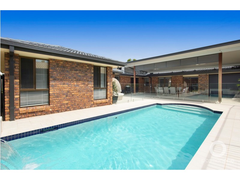 33 AGNES STREET, Birkdale QLD 4159
