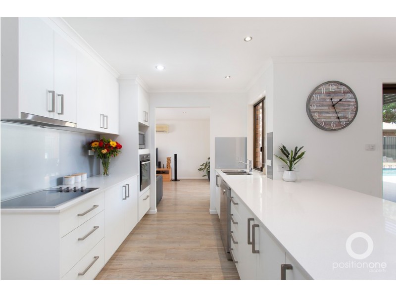 33 AGNES STREET, Birkdale QLD 4159