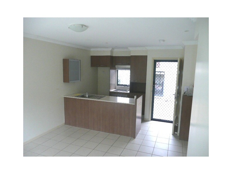 8/127 Ekibin Road, Annerley QLD 4103