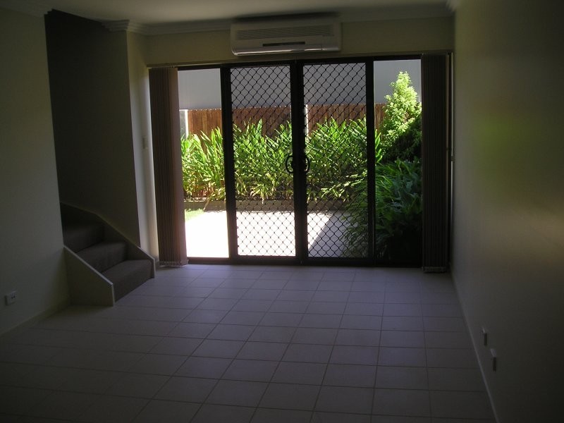 8/127 Ekibin Road, Annerley QLD 4103